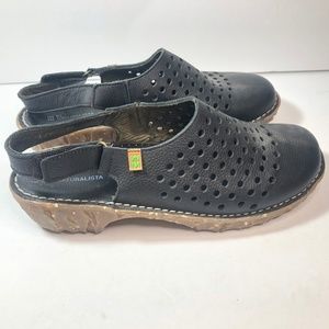 El Naturalista Black Leather Perforated Grain Heel Slingback Size 39